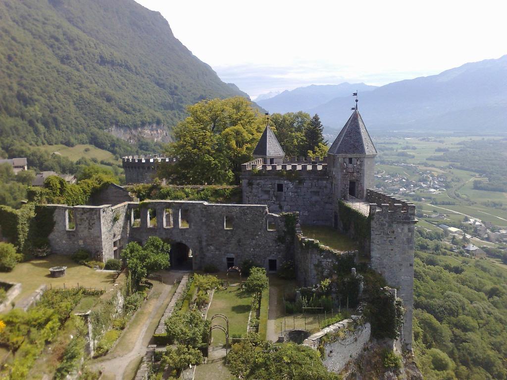 Maison De Savoie Saint-Pierre-dʼAlbigny المظهر الخارجي الصورة