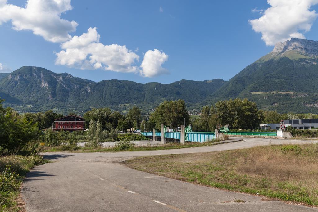 Maison De Savoie Saint-Pierre-dʼAlbigny الغرفة الصورة